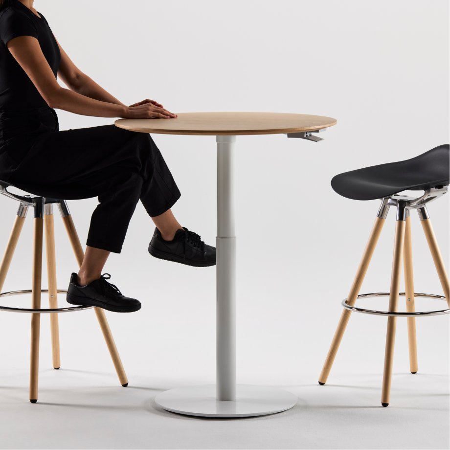 Humanscale Float Gather Round Top Height Adjustable Table