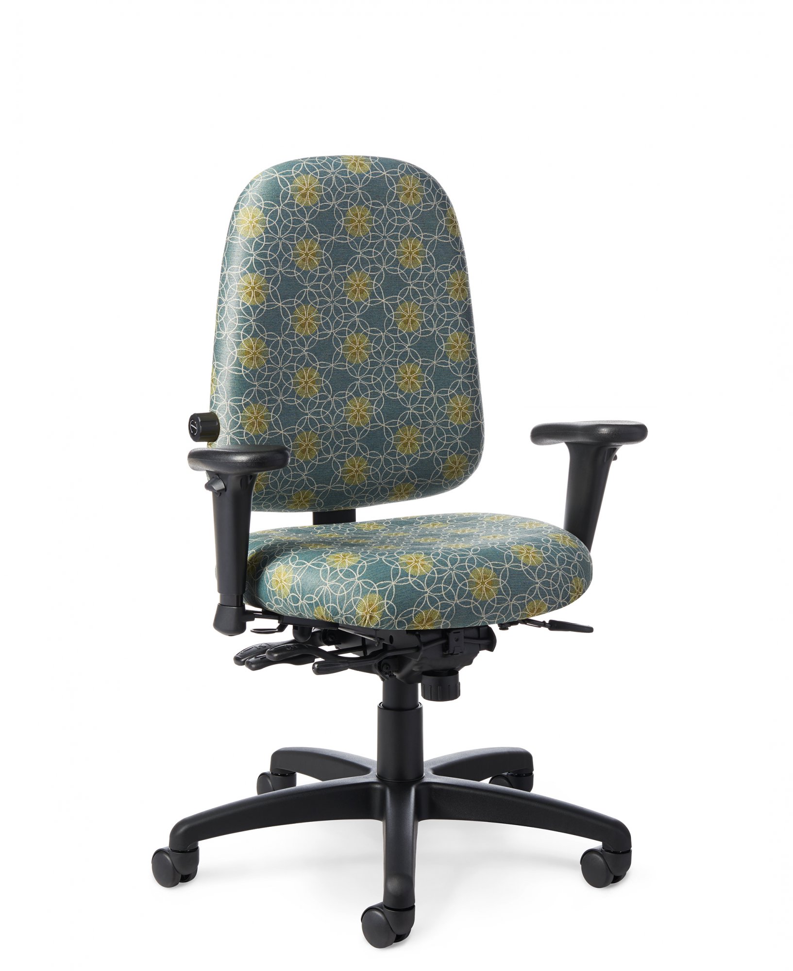 https://www.ergodirect.com/images/Office_Master_Chairs/14761/alternative/Office-Master-7780-Paramount-Cross-Performance-Executive-Chair.jpg